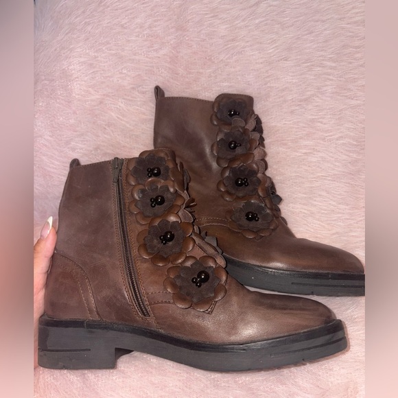 Bruno Premi Essential Floral Booties / Anthropologie LIKE NEW!! - Picture 1 of 3